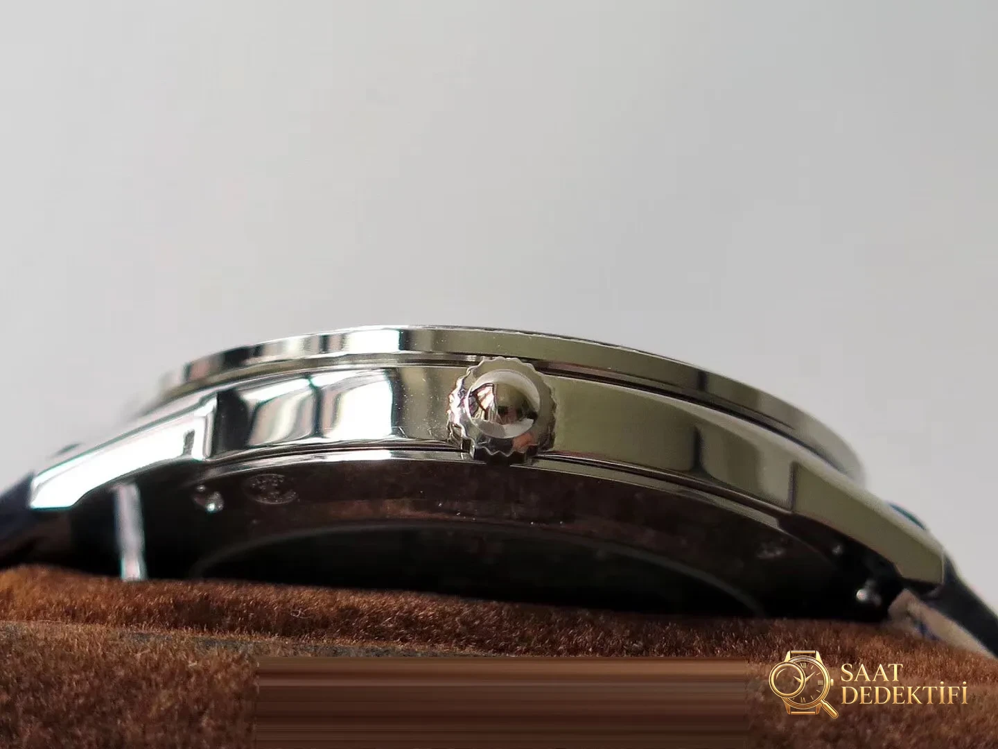Gerçek-replika karşılaştırması: ZF Factory Jaeger-LeCoultre Rendez-Vous serisi 3468480 kadın mavi kadranlı replika saatin orijinalle karşılaştırmalı incelemesi - Kadran İbreleri ve Saniye Akışı
