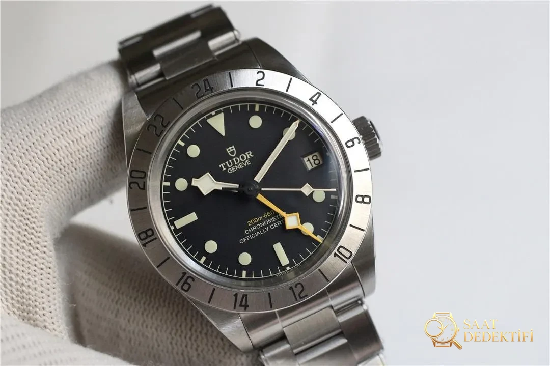 Gerçek-replika karşılaştırması: ZF Factory Tudor M79470 Black Bay 39 mm GMT ilk bakışta belli olur mu? - Genel Açı ve Estetik Duruş