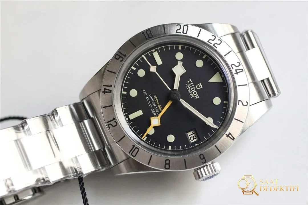Gerçek-replika karşılaştırması: ZF Factory Tudor M79470 Black Bay 39 mm GMT ilk bakışta belli olur mu? - Kasa Çeliği ve Polisaj Kalitesi