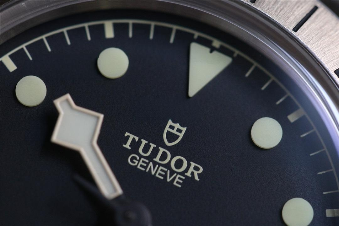 Gerçek-replika karşılaştırması: ZF Factory Tudor M79470 Black Bay 39 mm GMT ilk bakışta belli olur mu? — 15. fotoğraf