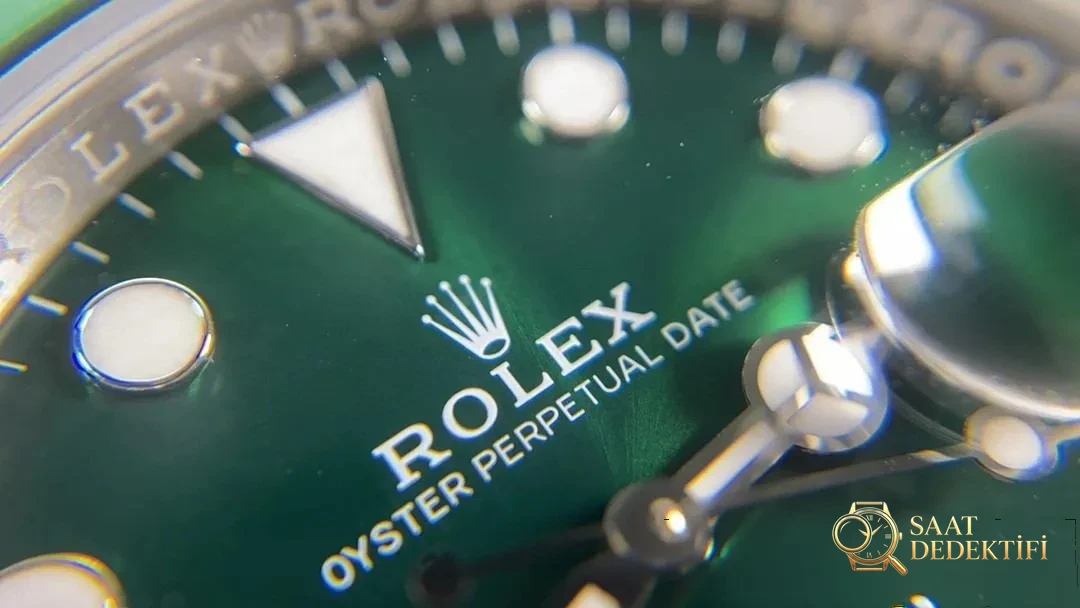 Gerçek-Replika Karşılaştırması: ZZ Factory V2S Rolex Yeşil Su Hayaleti + Clean Yeşil Bezel + Dolu Merkez Mili + İşlenmiş Çubuk İşaretler + Üç Boyutlu Akrep ve Yelkovan, Yükseltilmiş Sürümün Gerçek Çekimleri - Balans Çarkı ve Zemberek Aksamı