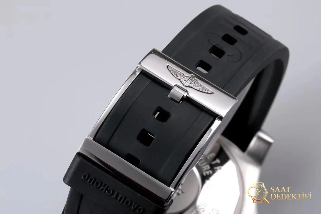 Gerçek tahliye valfli tek saat: GF Factory V2 versiyon Breitling Avenger II Seawolf replika saat (45 mm) incelemesi - Yan Profil ve Kordon Bağlantısı