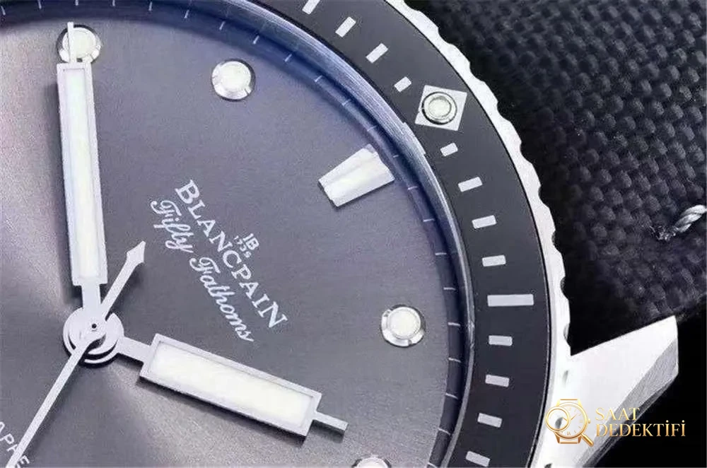 GF Factory Blancpain Fifty Fathoms 43 mm «Saten Paslanmaz Çelik» Detaylı İnceleme - Fosfor ve Super-LumiNova Gece Görünümü