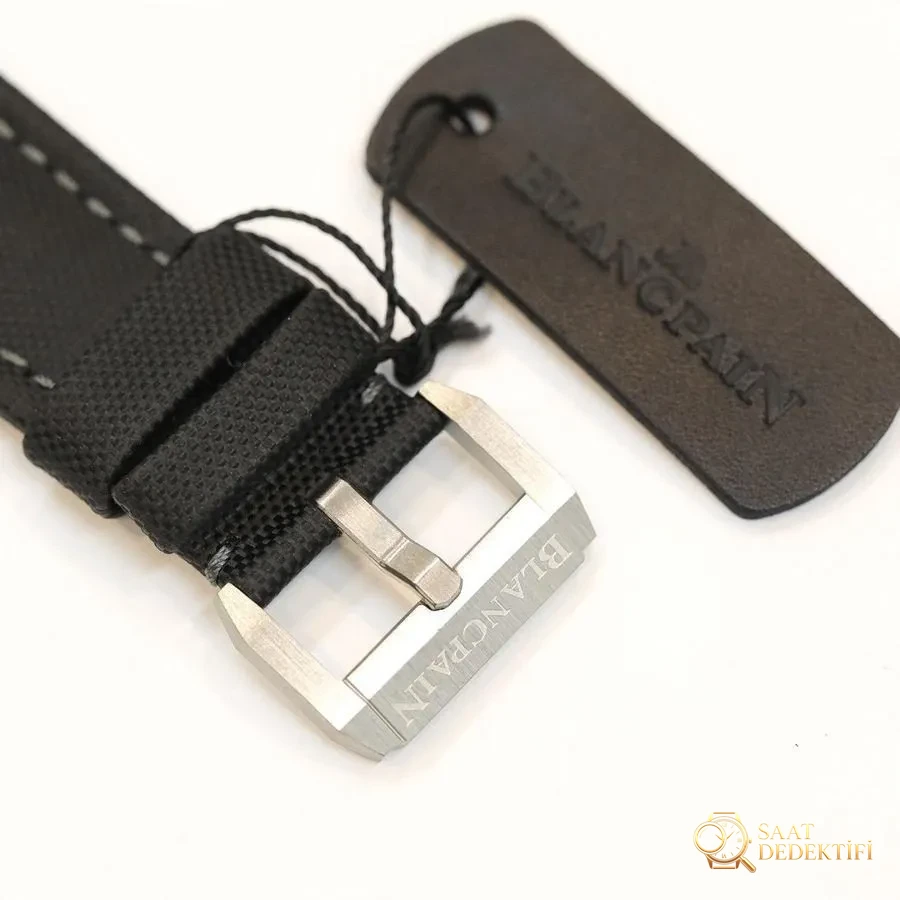 GF Factory Blancpain Fifty Fathoms 50 Fathoms serisi 5000-1230-B52A saat (titanyum kasa) - Fosfor ve Super-LumiNova Gece Görünümü