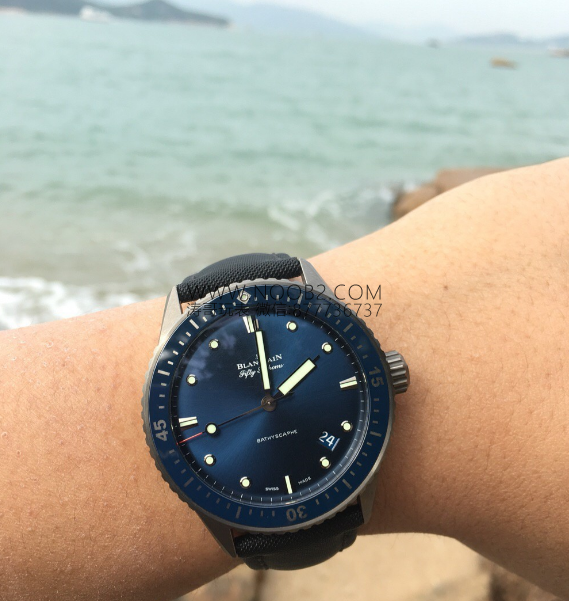 GF Factory Blancpain Fifty Fathoms 5000 mavi kadranlı seramik modelin işçiliği nasıl? ZF Factory modeli geride bırakabilir mi? — 15. fotoğraf