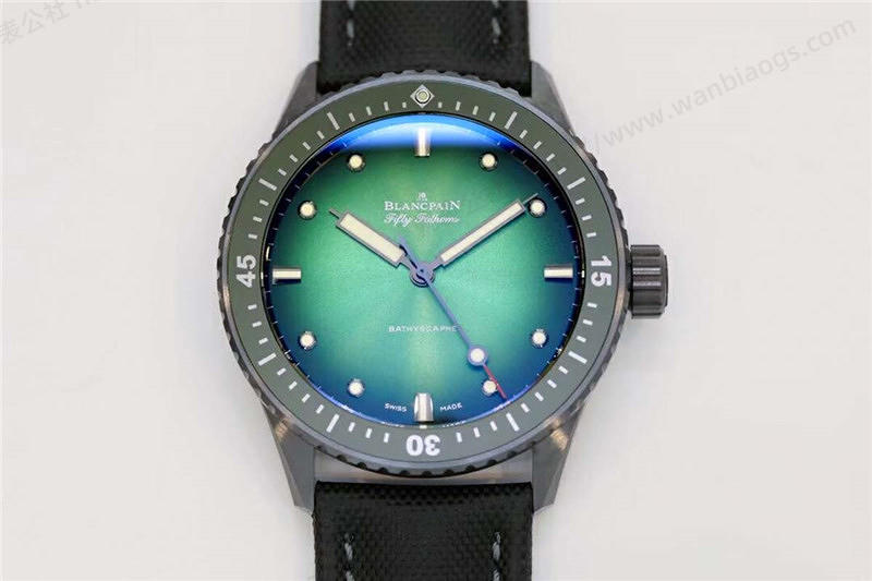GF Factory Blancpain Fifty Fathoms 5005 Aurora Yeşili Seramik Saat İncelemesi — 1. fotoğraf