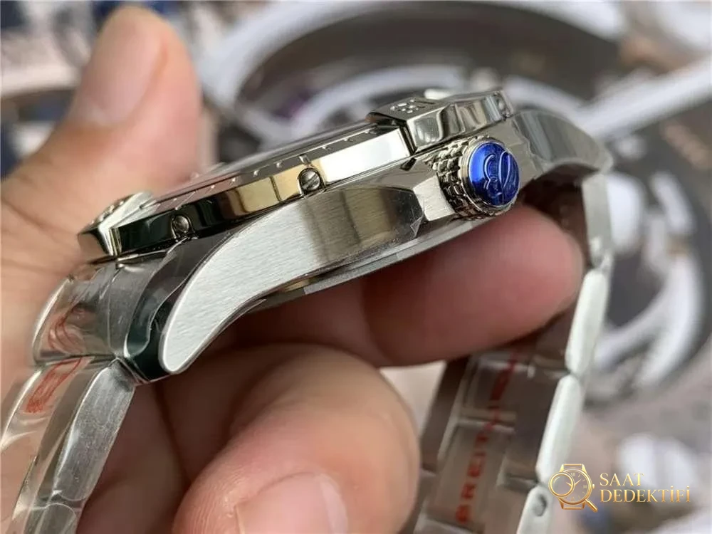 GF Factory Breitling Avenger 45 mm çift zaman dilimli saat işçilik incelemesi - Kadran İbreleri ve Saniye Akışı