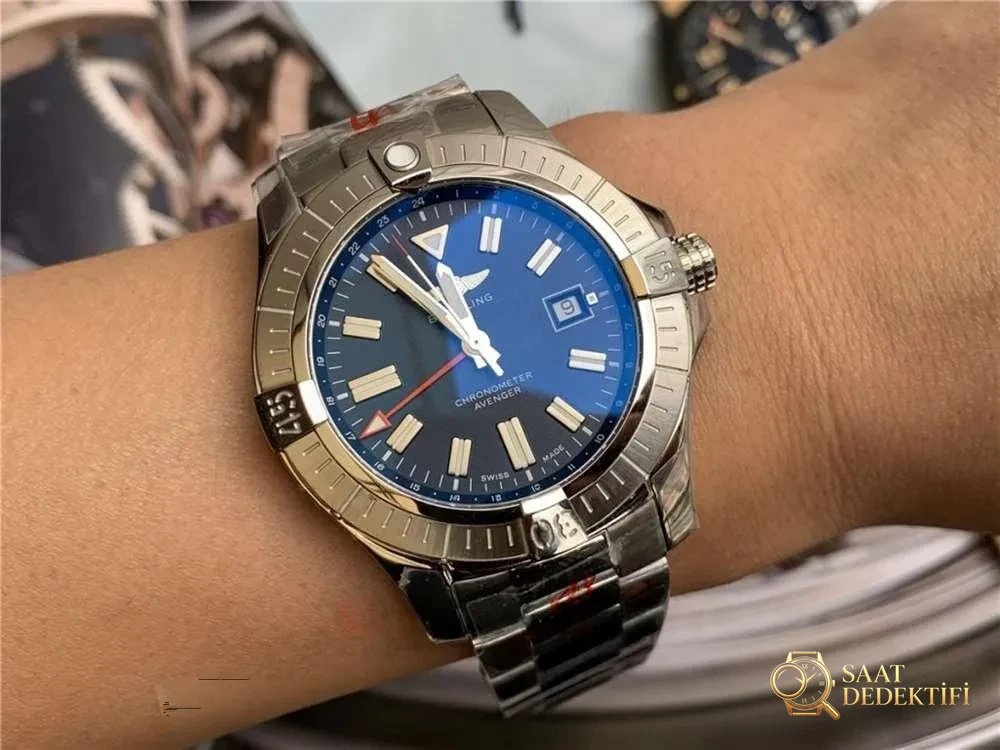 GF Factory Breitling Avenger 45 mm çift zaman dilimli saat işçilik incelemesi - Bezel İçi Rehaut Gravürü ve Hizalaması