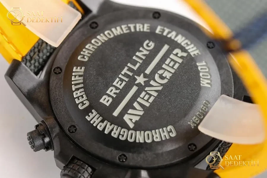 GF Factory Breitling Avenger 45 mm Hurricane model saat incelemesi - Fosfor ve Super-LumiNova Gece Görünümü
