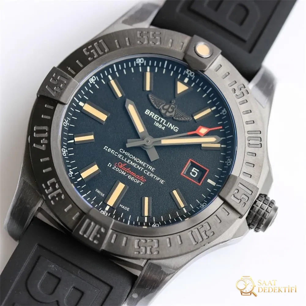 GF Factory Breitling Avenger Blackbird V4 yükseltilmiş versiyonu ZF Factory işinden daha mı iyi? - Kadran Detayı ve Bezel İşçiliği