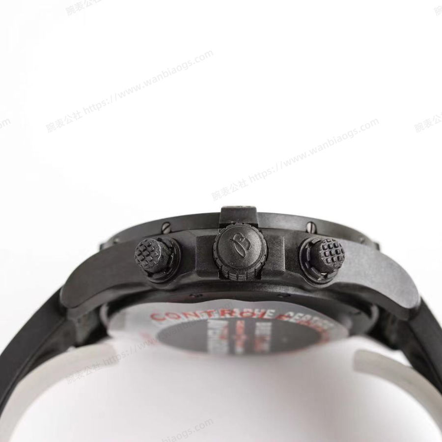 GF Factory Breitling Avenger Hurricane 45 mm saat incelemesi — 3. fotoğraf