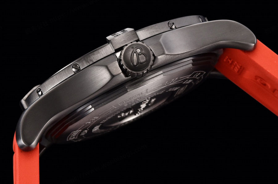 GF Factory Breitling Avenger II Black Steel V2 Kırmızı Kadran Saat İncelemesi — 5. fotoğraf