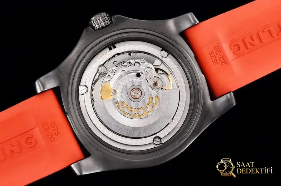 GF Factory Breitling Avenger II Black Steel V2 Kırmızı Kadran Saat İncelemesi - Bilekte Duruş ve Kasa Orantısı