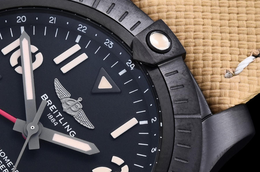 GF Factory Breitling Avenger Night Mission Kömür Siyahı Titanyum Kol Saati İncelemesi — 4. fotoğraf