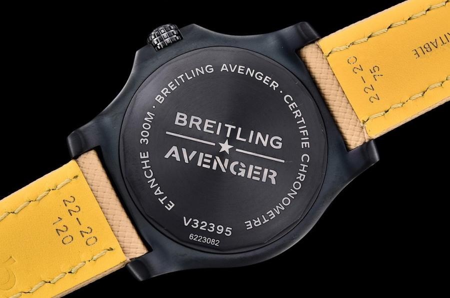 GF Factory Breitling Avenger Night Mission Kömür Siyahı Titanyum Kol Saati İncelemesi — 6. fotoğraf