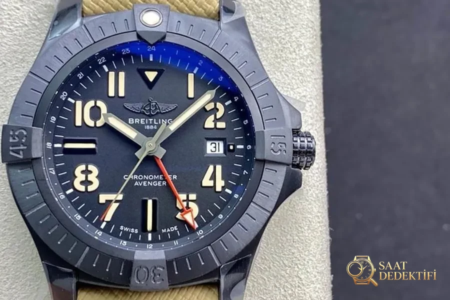 GF Factory Breitling Avenger Serisi Karbon Siyahı Titanyum Night Mission Kol Saati - Arka Kapak ve Mekanizma Detayı