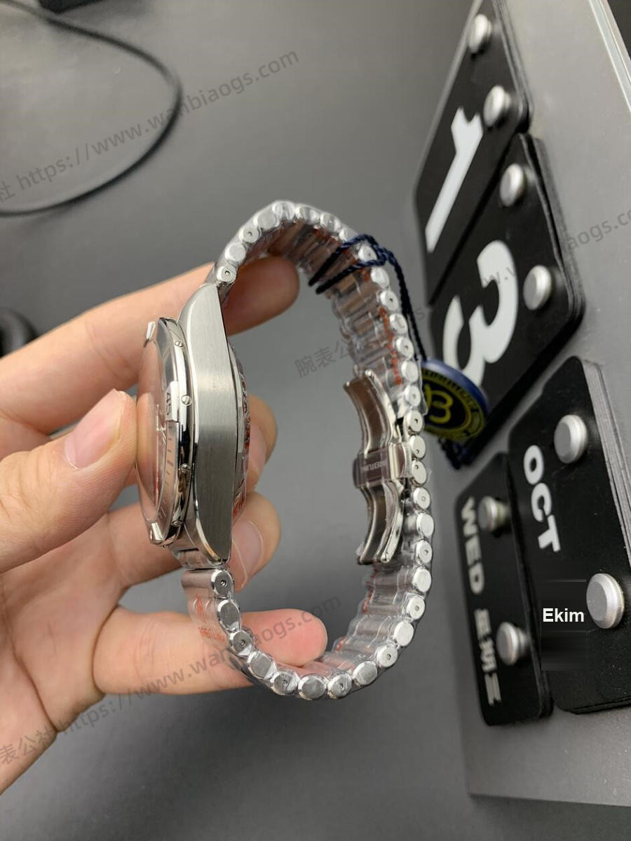 GF Factory Breitling B01 Kronograf Serisi 42 mm Bullet Bilezikli Kol Saati (Panda Kadran) İncelemesi — 3. fotoğraf
