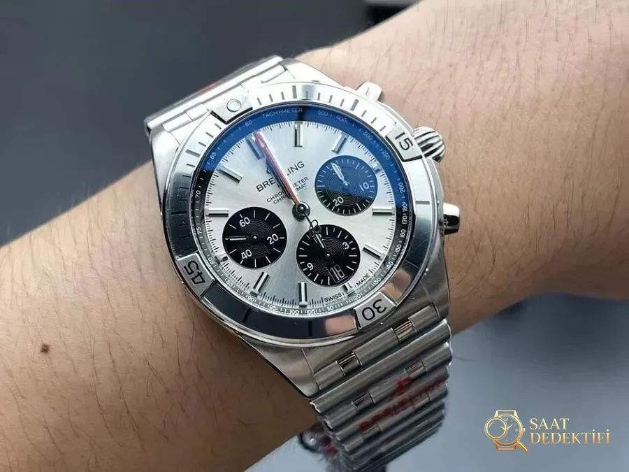 GF Factory Breitling B01 Kronograf Serisi 42 mm Bullet Bilezikli Kol Saati (Panda Kadran) İncelemesi - Klips Kilidi ve Lazer Damgalar