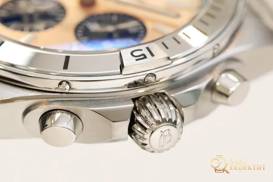 GF Factory Breitling B01 Kronograf serisi kol saati (bakır rengi kadran) incelemesi - Arka Kapak ve Mekanizma Detayı