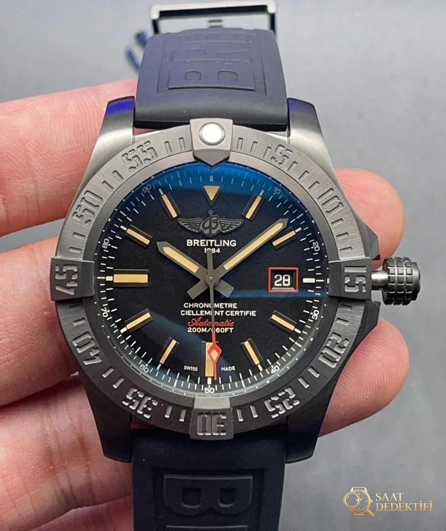 GF Factory Breitling Blackbird (SR-71 casus uçağı) V4 versiyonu saat incelemesi - Kadran Detayı ve Bezel İşçiliği