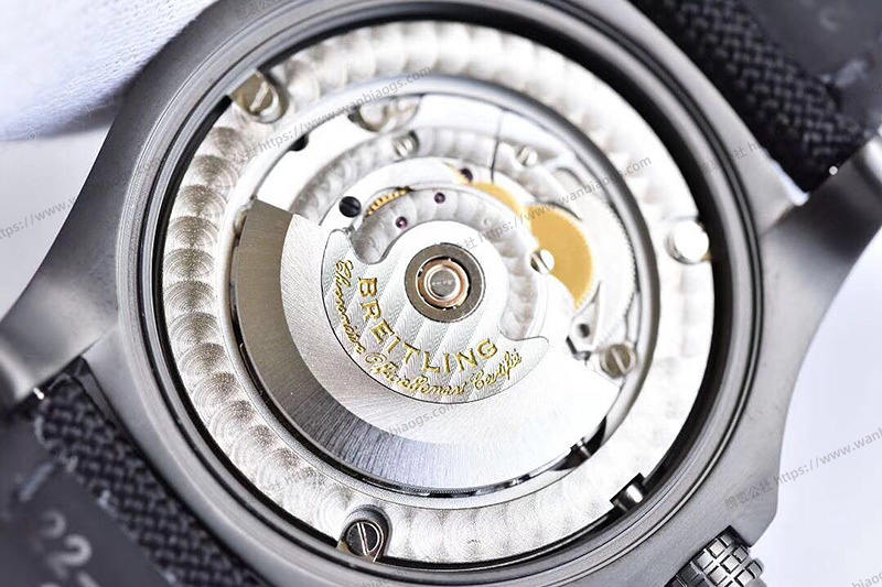 GF Factory Breitling Blackbird (SR-71 casus uçağı) V4 versiyonu saat incelemesi — 6. fotoğraf
