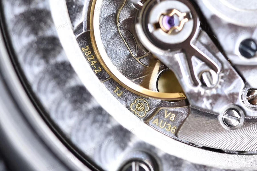 GF Factory Breitling Blackbird V4 versiyonu ilk bakışta replika belli olur mu? — 4. fotoğraf