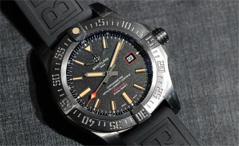 GF Factory Breitling Blackbird V4 Versiyonu Saat İncelemesi — 4. fotoğraf