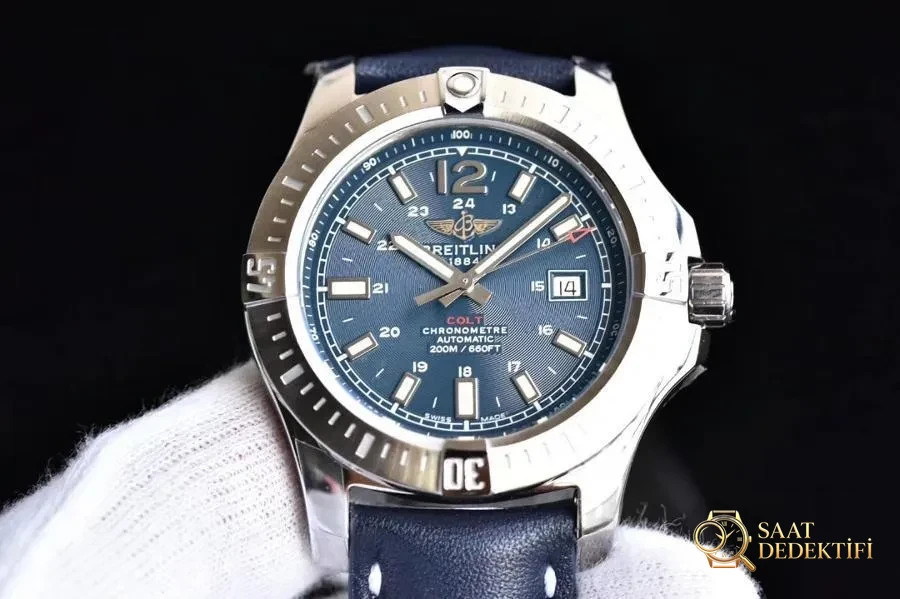 Breitling Replika Saat İncelemesi - Ön Görünüm ve Kasa Tasarımı