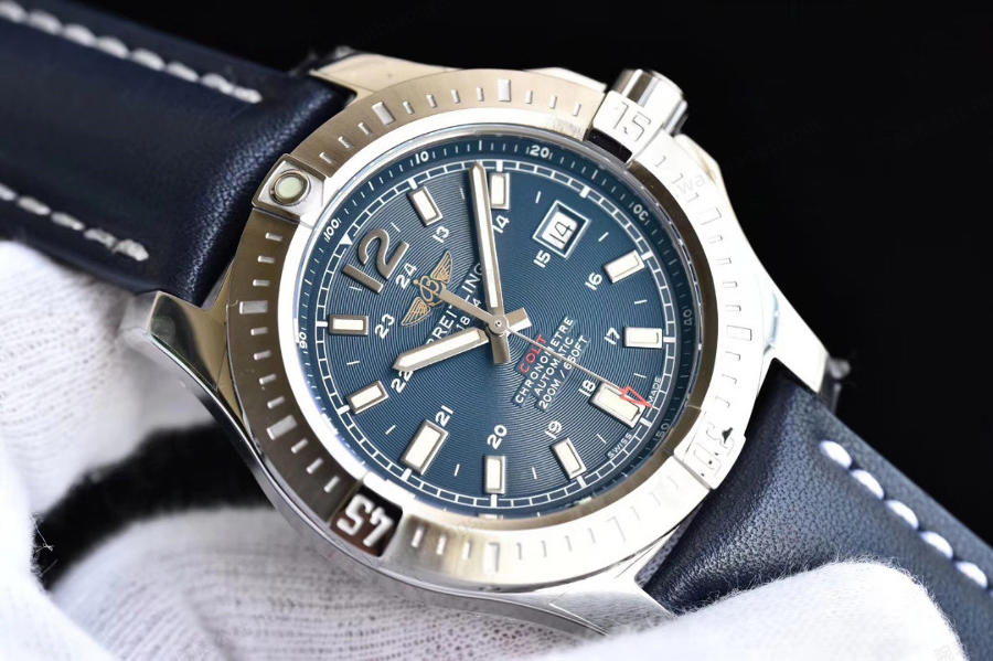 GF Factory Breitling Challenger serisi (mavi kadran) saat incelemesi — 2. fotoğraf