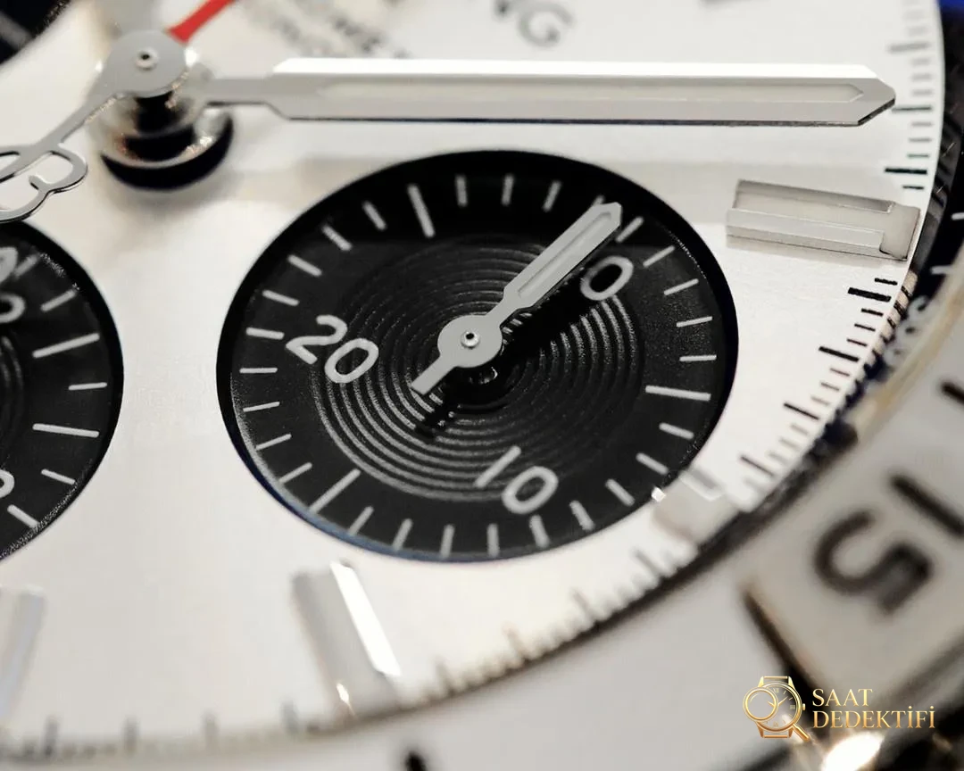 GF Factory Breitling Chronomat B01 kronograf replika saatte siyah kadranda renk farkı var mı? - Bilezik, Toka ve Klips Mekanizması