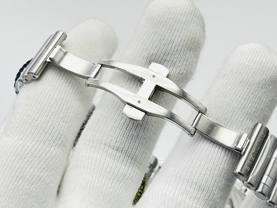 GF Factory Breitling Chronomat sağlam çelik dev, çok yönlü spor kol saati incelemesi - beyaz kadran — 7. fotoğraf
