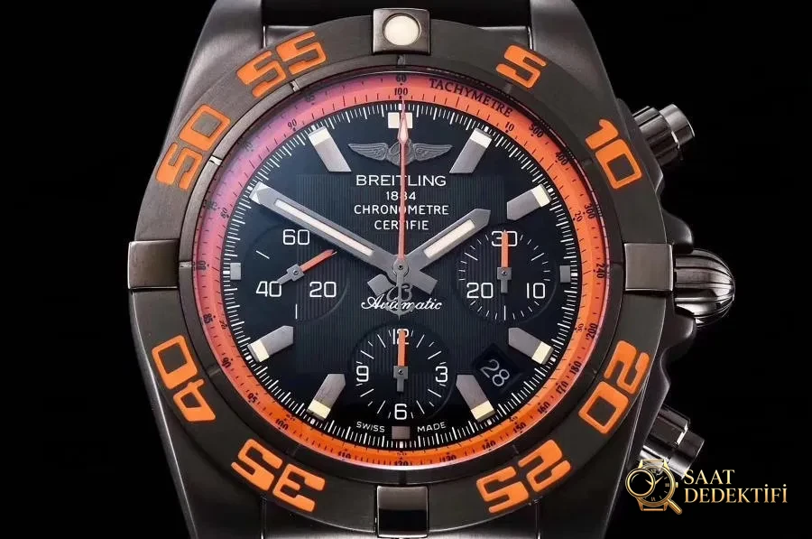 GF Factory Breitling Chronomat serisi Blackbird kol saati incelemesi - Kadran Detayı ve Bezel İşçiliği