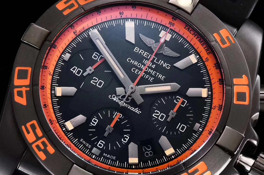 GF Factory Breitling Chronomat serisi Blackbird kol saati incelemesi — 3. fotoğraf