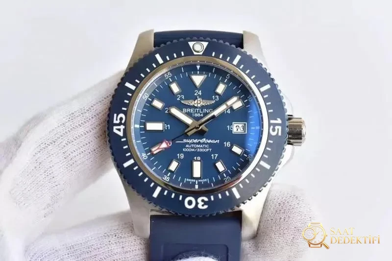 GF Factory Breitling Superocean 2. Nesil 44 mm 2824 mekanizmalı saat söküm ve orijinal karşılaştırmalı inceleme - Kadran Güneş Işını (Sunburst) Efekti