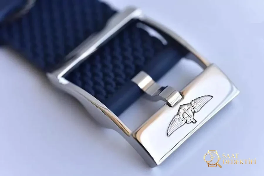 GF Factory Breitling Superocean Heritage II Serisi (Mavi Kadran) Kol Saati - Fosfor ve Super-LumiNova Gece Görünümü