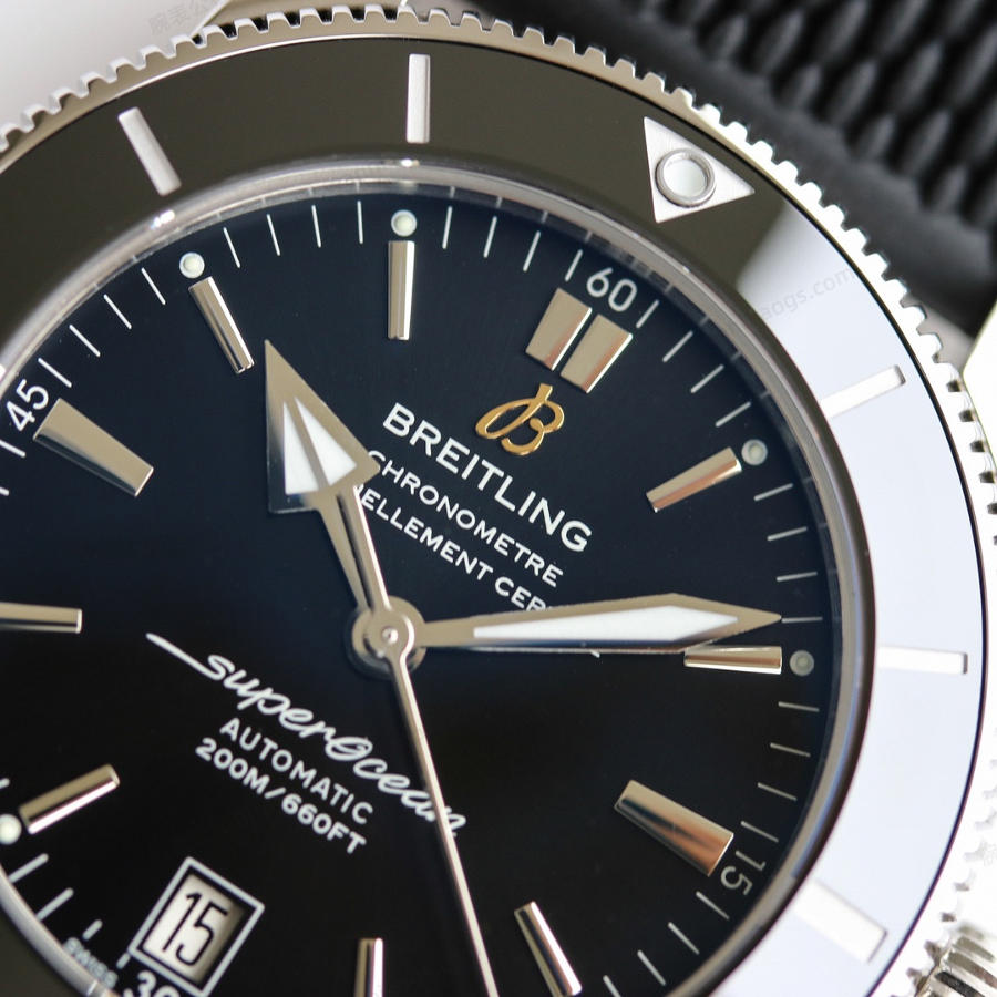 GF Factory Breitling Superocean Heritage (Siyah Kadran) Saat İncelemesi — 3. fotoğraf