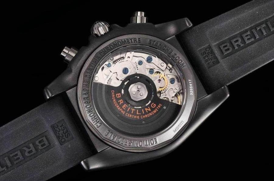 GF Factory Breitling Ultimate Chronograph Black Hawk Kol Saati İncelemesi — 5. fotoğraf
