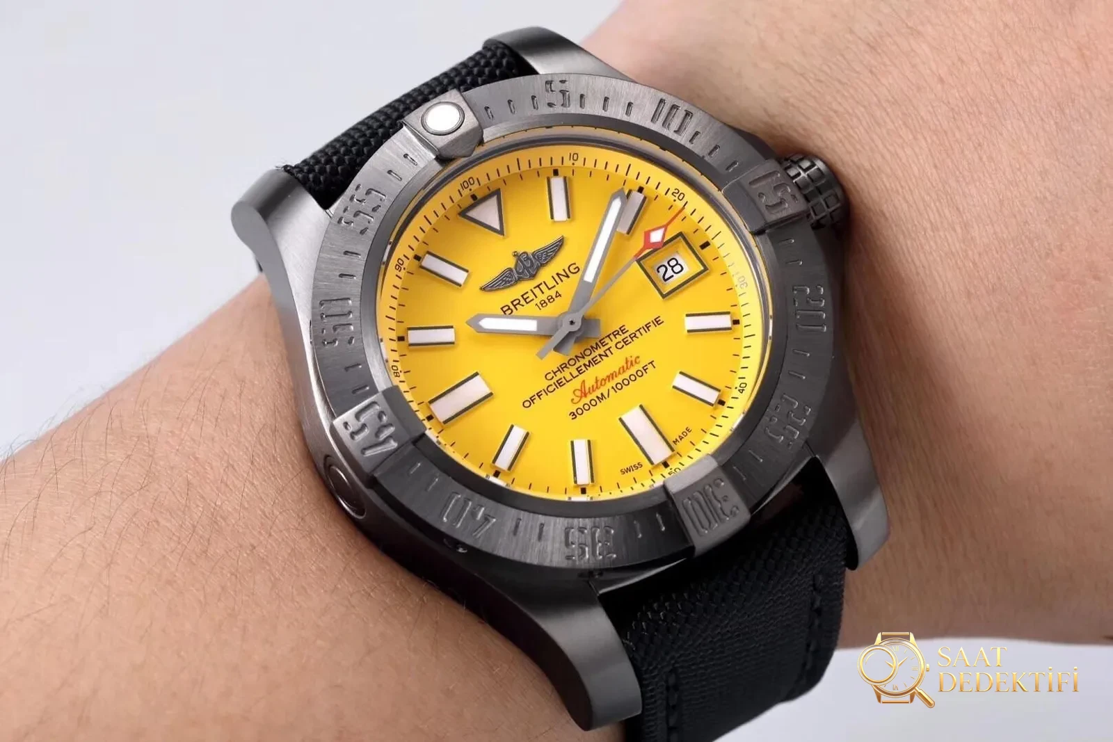 GF Factory Hangi saat replikası daha iyi? Breitling Blackbird, Jaeger-LeCoultre ay evreli, Franck Muller — mutlaka size uygun bir tane vardır - Bezel İçi Rehaut Gravürü ve Hizalaması