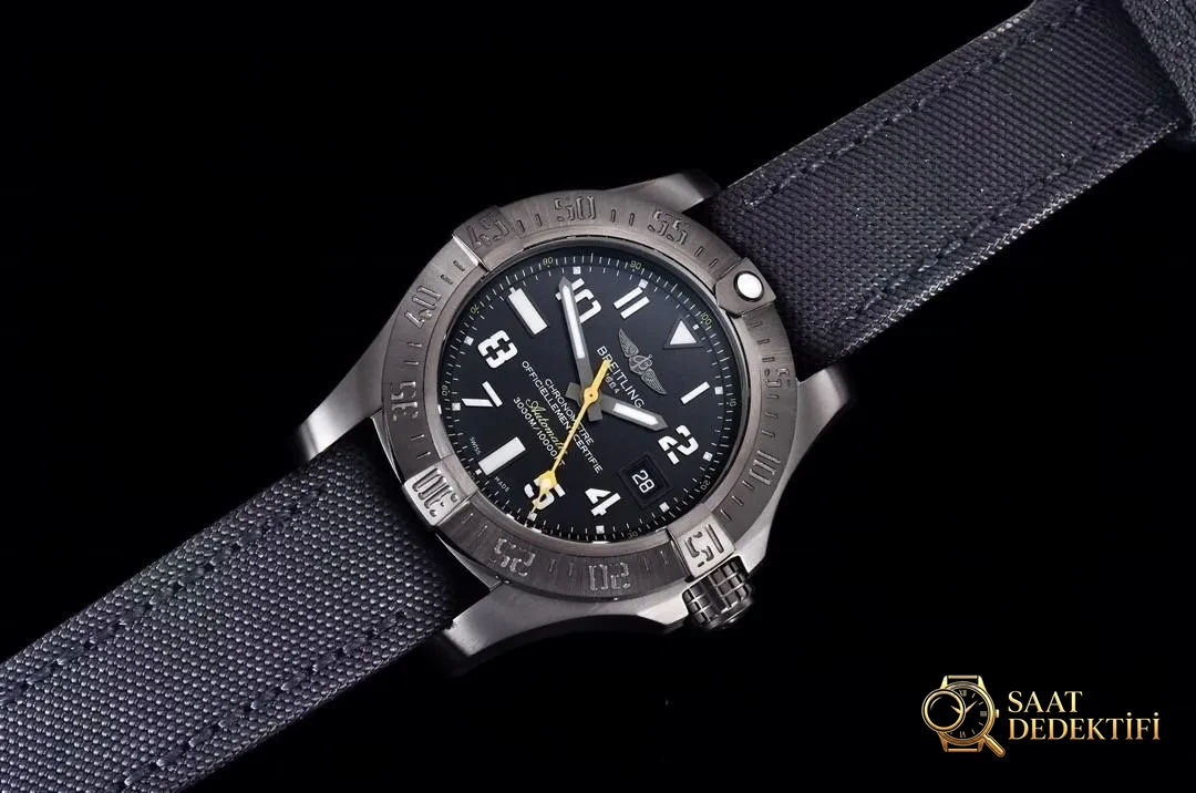 GF Factory Hangi saat replikası daha iyi? Breitling Blackbird, Jaeger-LeCoultre ay evreli, Franck Muller — mutlaka size uygun bir tane vardır - Makro Mekanizma Köprüleri ve Cenevre Çizgileri