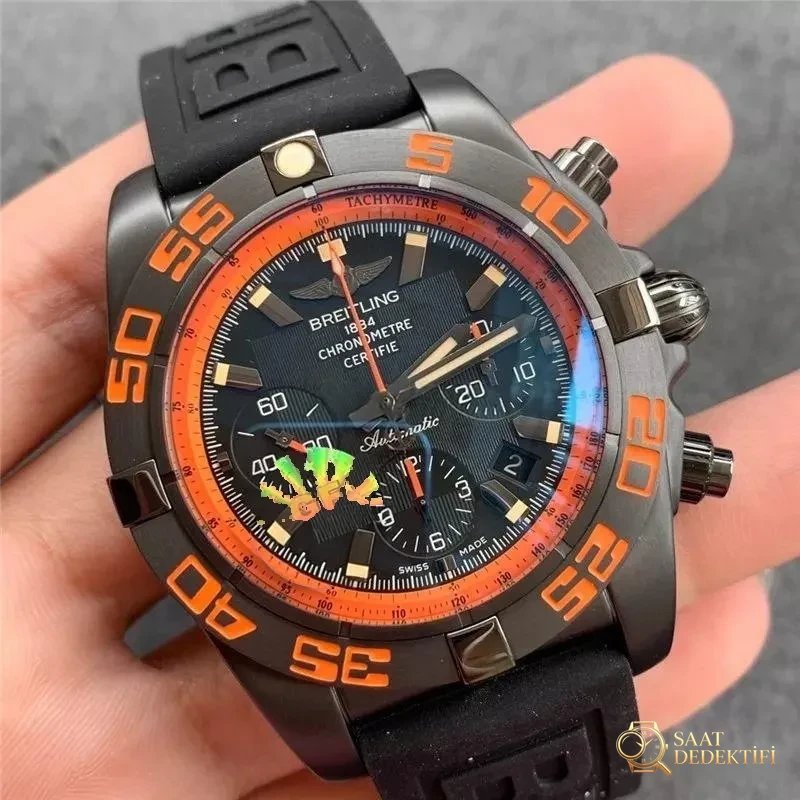 GF Factory Hangi saat replikası daha iyi? Breitling Blackbird, Jaeger-LeCoultre ay evreli, Franck Muller — mutlaka size uygun bir tane vardır - Arka Safir Cam Altında Kalibre Detayı