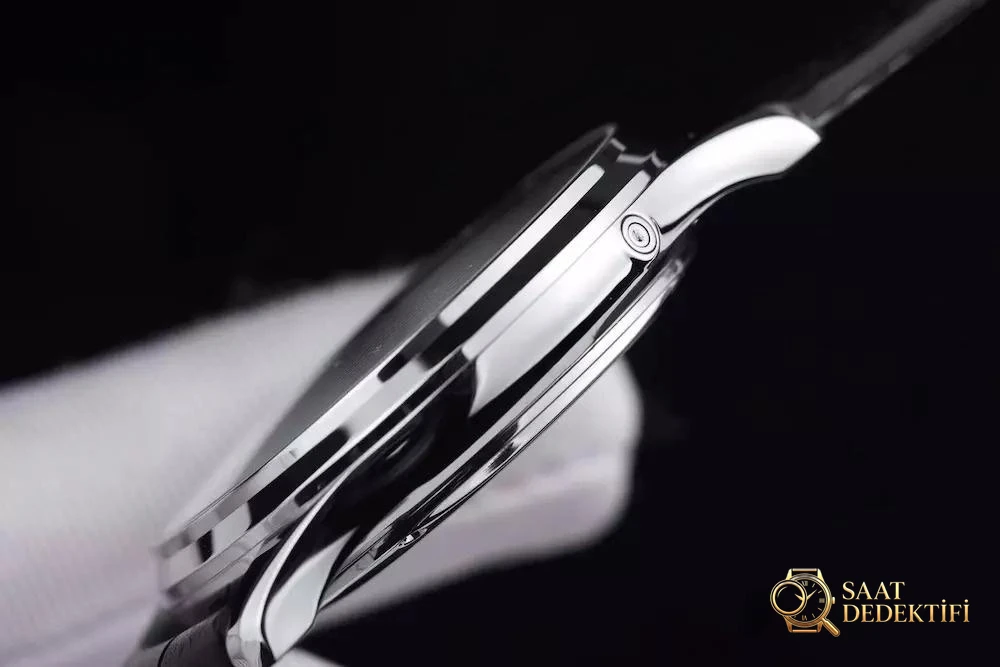 GF Factory Jaeger-LeCoultre Ay Evresi: Şu Anda Ay Evresi Kadranının Hangi Versiyonu En Kaliteli - Arka Kapak ve Mekanizma Detayı