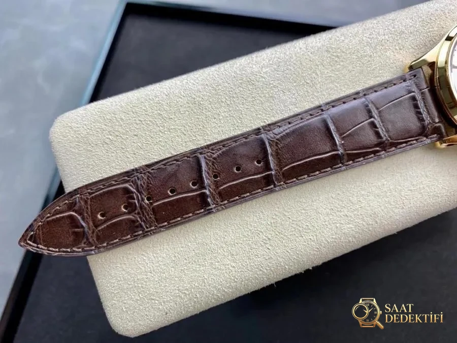GF Factory Jaeger-LeCoultre Master serisi 1378420 erkek klasik kol saati (Joker rose altın şampanya) - Bilekte Duruş ve Kasa Orantısı