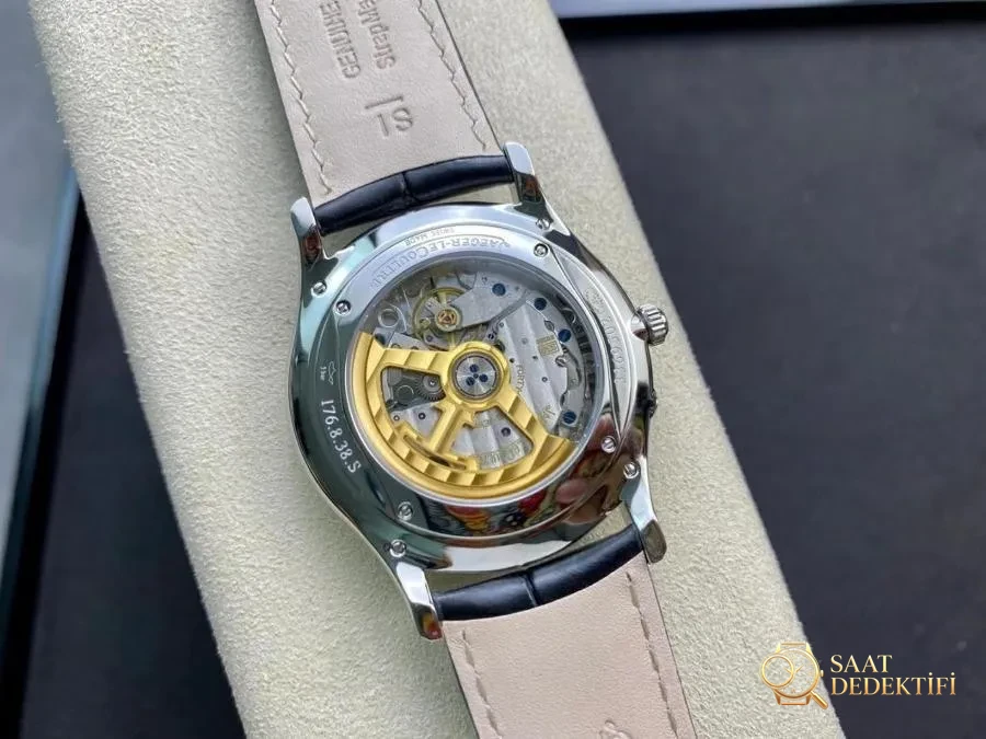 GF Factory Jaeger-LeCoultre Master serisi 1378420 erkek klasik kol saati (Palyaço beyaz kadran) - Makro Kadran ve İndeks İşçiliği