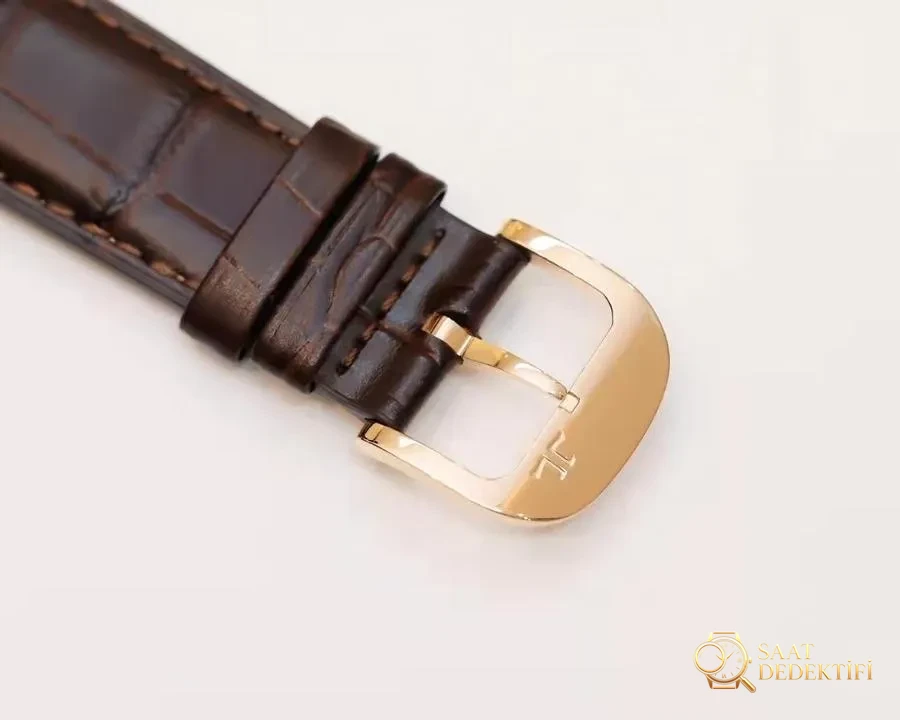 GF Factory Jaeger-LeCoultre Moon Phase 136255J (gri kadran) saat incelemesi - Arka Kapak ve Mekanizma Detayı