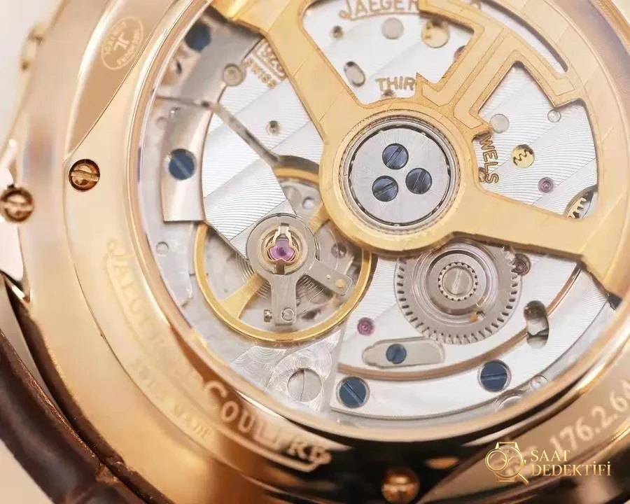 GF Factory Jaeger-LeCoultre Moon Phase 136255J (gri kadran) saat incelemesi - Fosfor ve Super-LumiNova Gece Görünümü