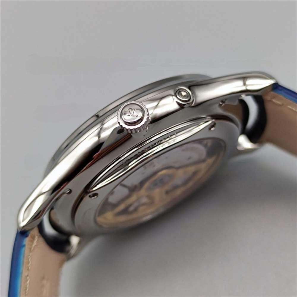 GF Factory Jaeger-LeCoultre Palyaço 1378420 saat incelemesi - Sade ve ağırbaşlı Jaeger-LeCoultre Master serisi — 9. fotoğraf