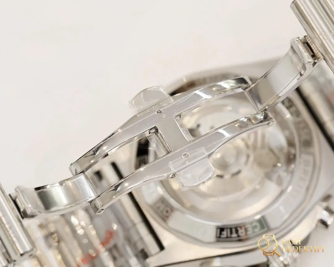 GF Factory replika Breitling Chronomat retro mermi kordonlu 42 mm kronograf, somon bakır kadran - Yan Profil ve Kordon Bağlantısı