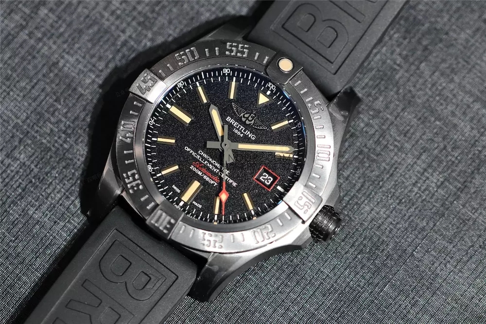 GF Factory V4 Breitling Blackbird Keşif Uçağı'nın Zayıf Noktaları Ne? Almaya Değer Mi? — 2. fotoğraf