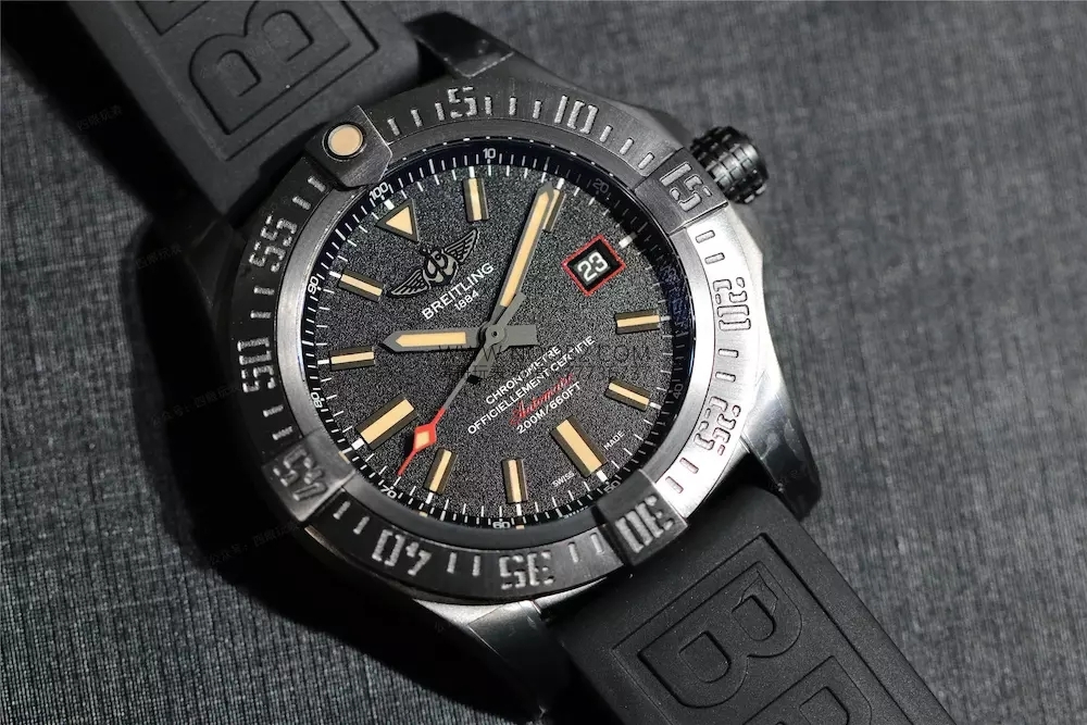 GF Factory V4 Breitling Blackbird Keşif Uçağı'nın Zayıf Noktaları Ne? Almaya Değer Mi? — 3. fotoğraf