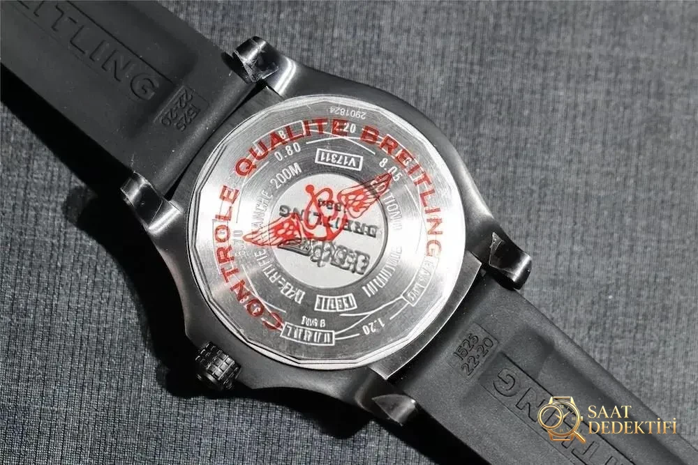 GF Factory V4 Breitling Blackbird Keşif Uçağı